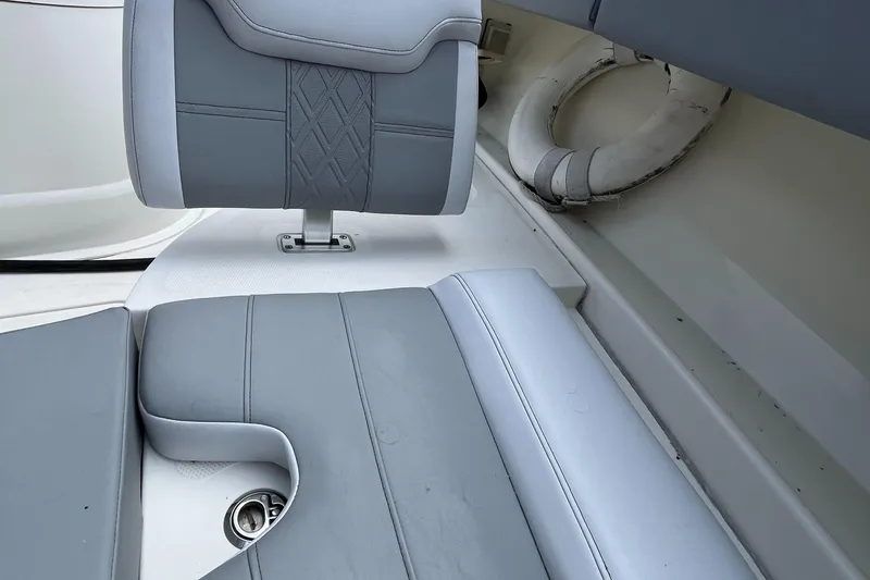 Slide: The Image of Mako 414 CC Bluewater Family Edition 2017 - 127