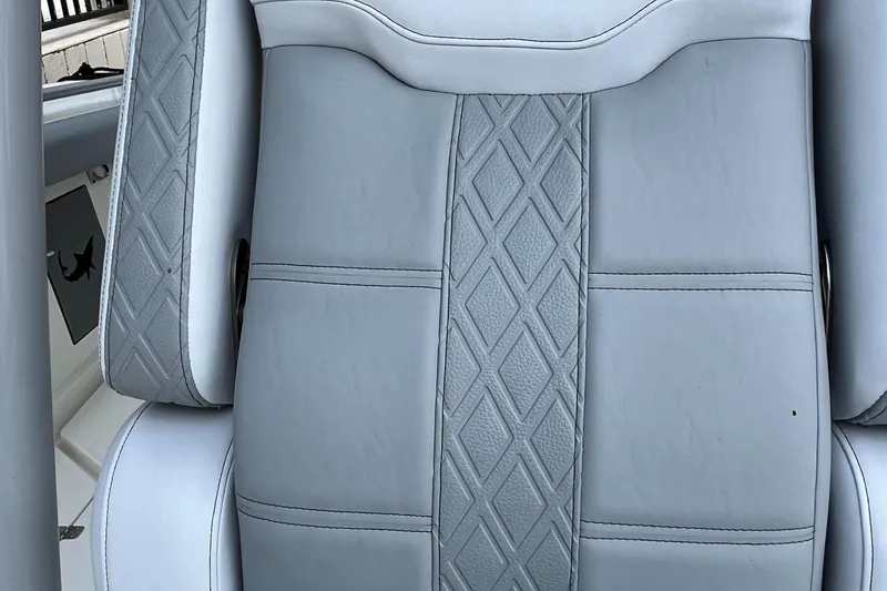 Slide: The Image of Mako 414 CC Bluewater Family Edition 2017 - 132