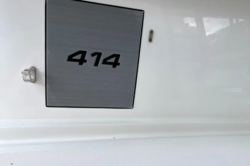 Slide: The Image of Mako 414 CC Bluewater Family Edition 2017 - 139