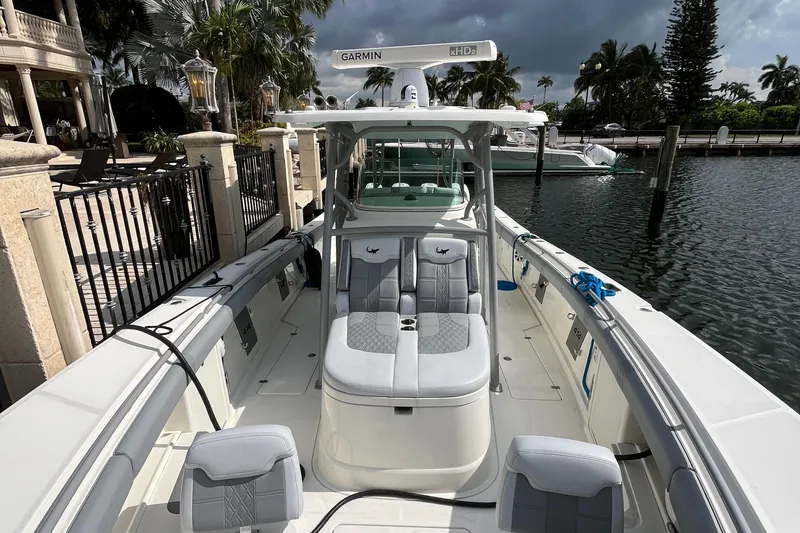 Slide: The Image of Mako 414 CC Bluewater Family Edition 2017 - 152