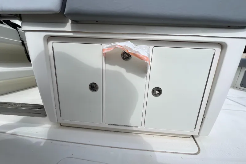 Slide: The Image of Mako 414 CC Bluewater Family Edition 2017 - 161