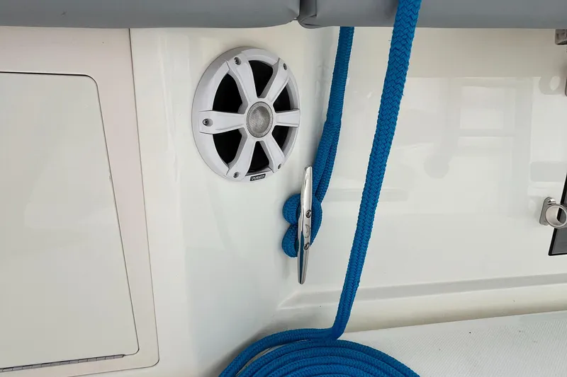 Slide: The Image of Mako 414 CC Bluewater Family Edition 2017 - 162