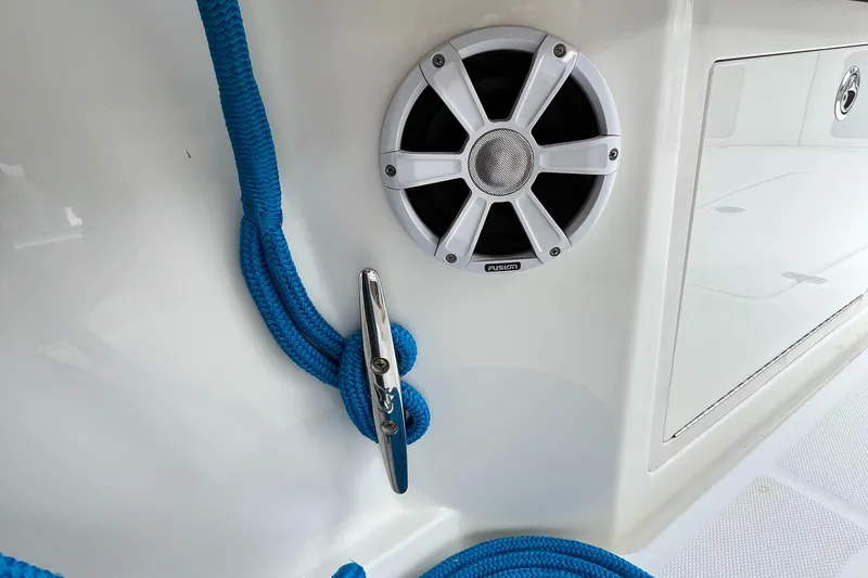 Slide: The Image of Mako 414 CC Bluewater Family Edition 2017 - 165