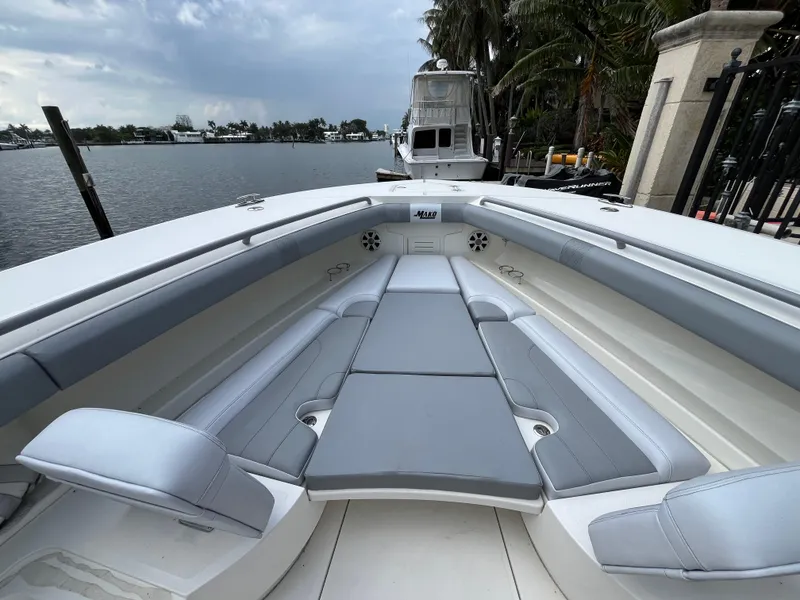 Slide: The Image of Mako 414 CC Bluewater Family Edition 2017 - 57