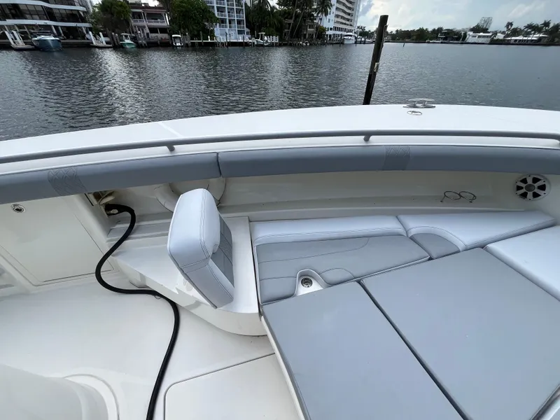 Slide: The Image of Mako 414 CC Bluewater Family Edition 2017 - 58