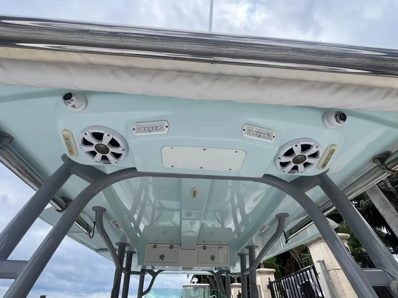 Slide: The Image of Mako 414 CC Bluewater Family Edition 2017 - 86