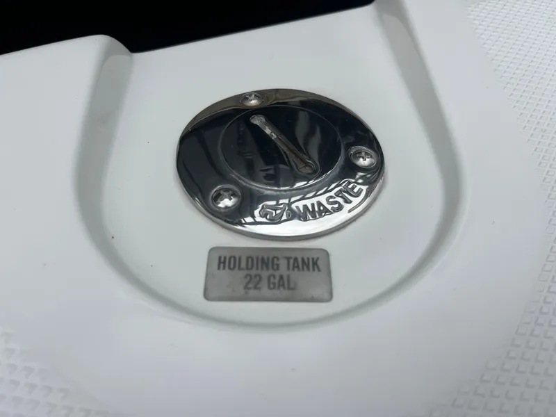 Slide: The Image of Mako 414 CC Bluewater Family Edition 2017 - 93