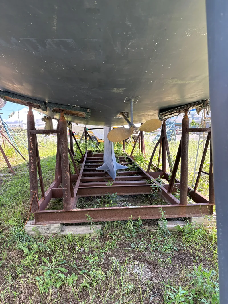 Slide: The Image of Hunter 356 2002 - 25