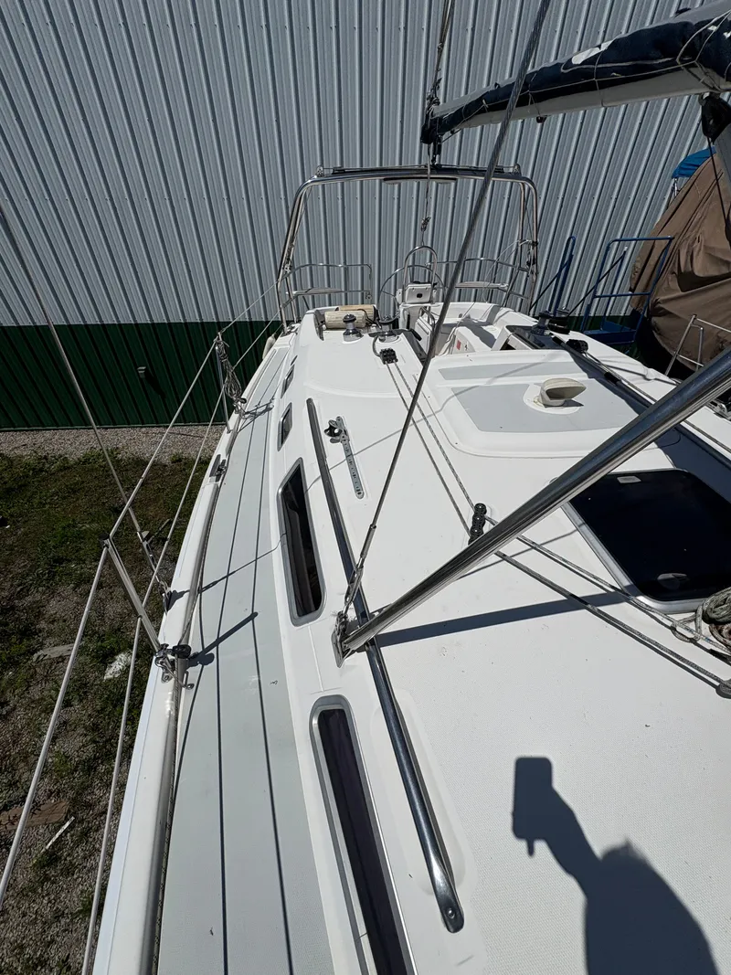 Slide: The Image of Hunter 356 2002 - 29