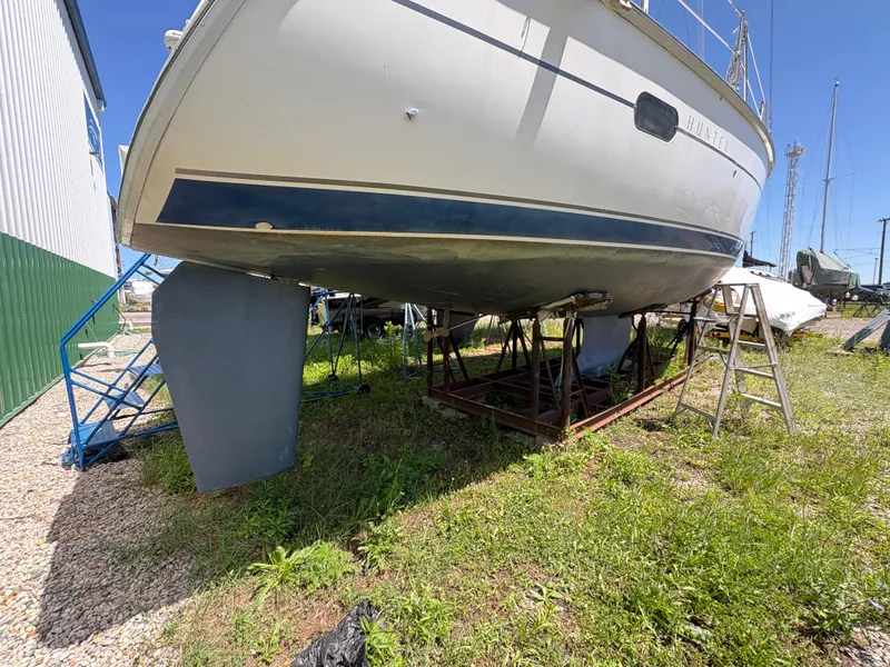 Slide: The Image of Hunter 356 2002 - 37