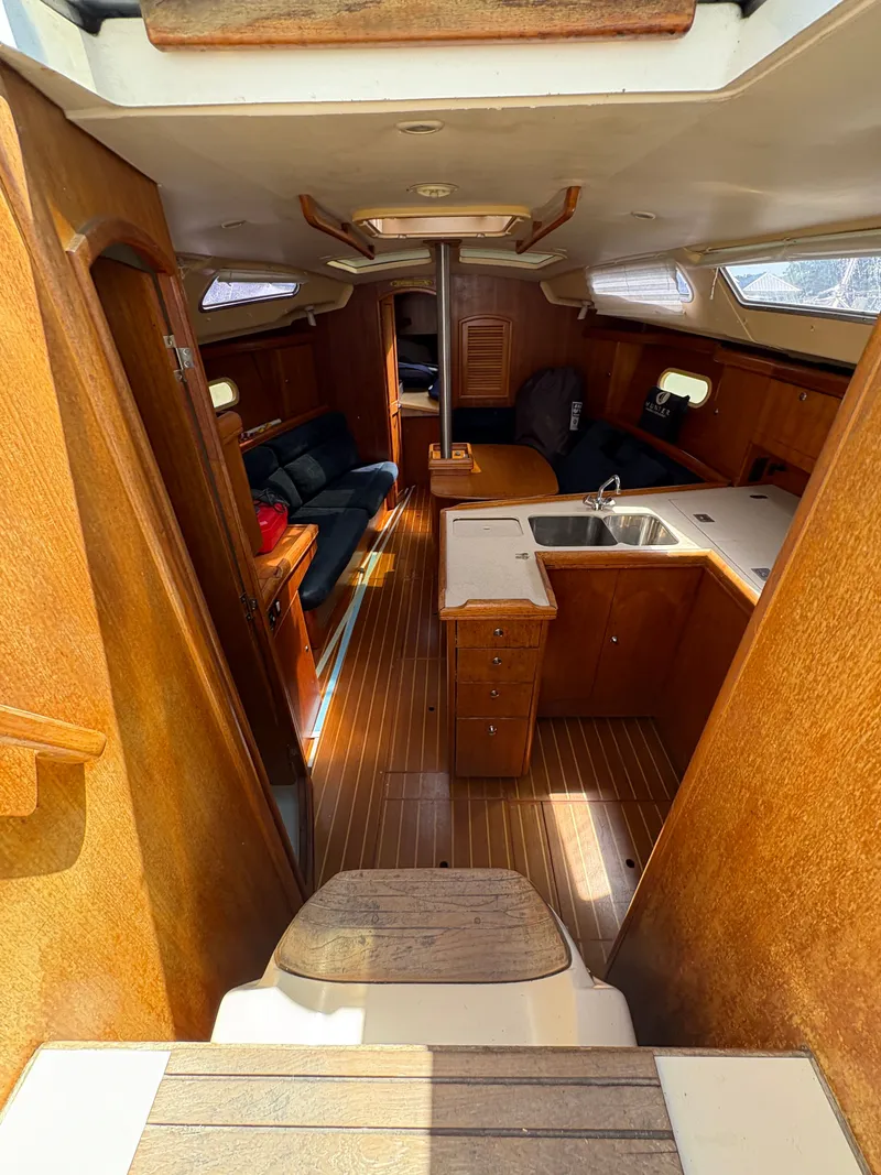 Slide: The Image of Hunter 356 2002 - 48