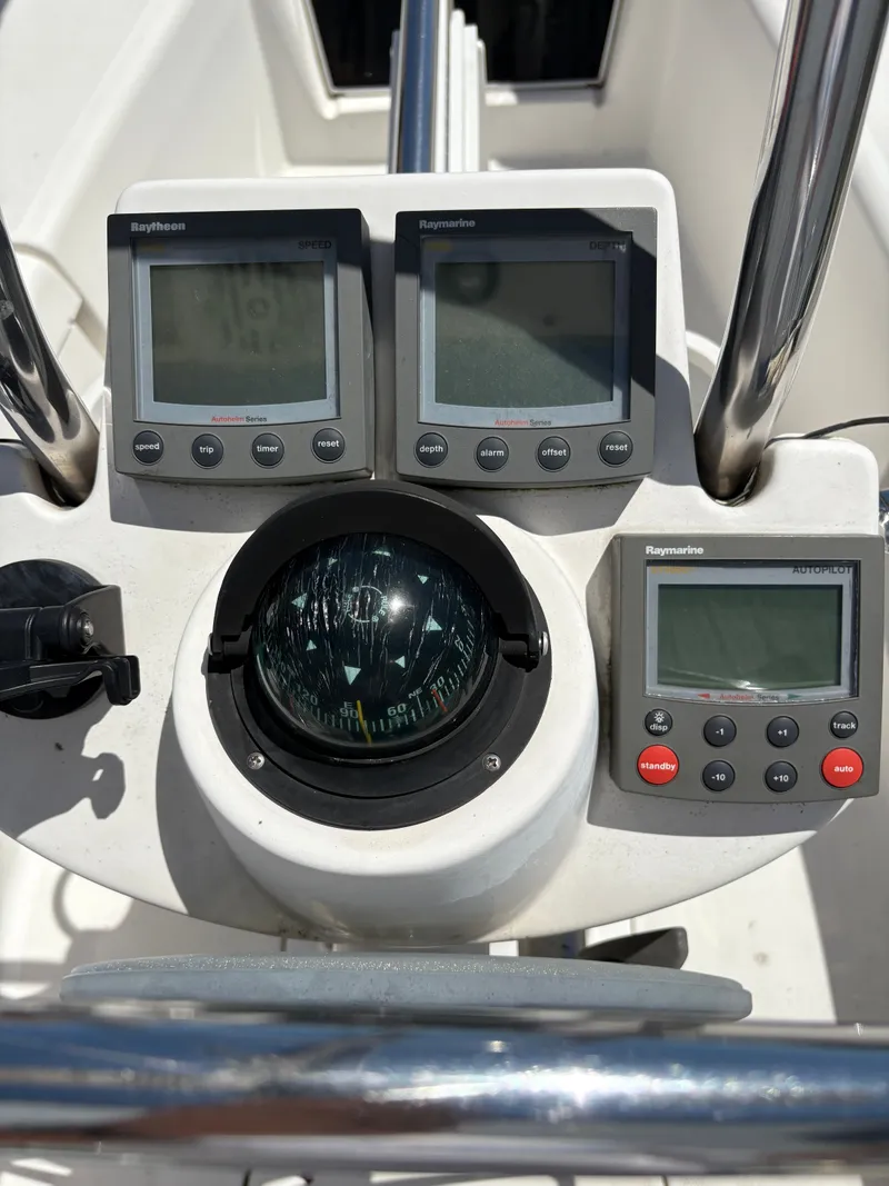 Slide: The Image of Hunter 356 2002 - 7