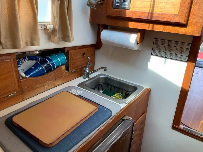 Slide: The Image of Cape Dory 28 Fly 1987 - 46