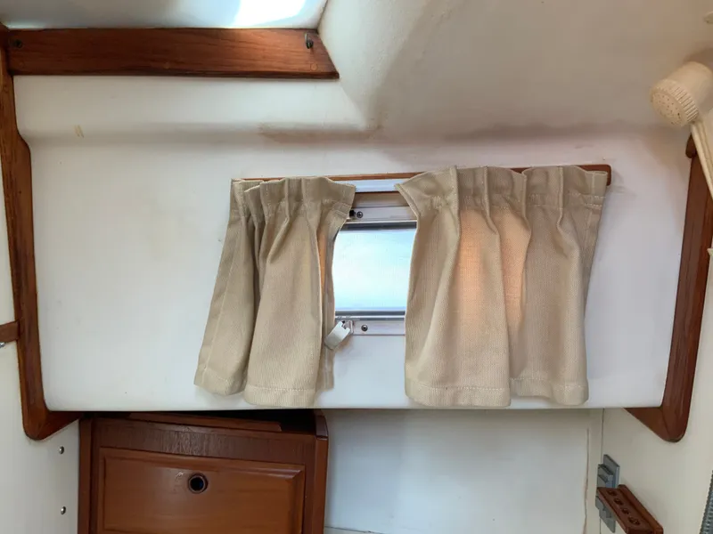 Slide: The Image of Cape Dory 28 Fly 1987 - 50