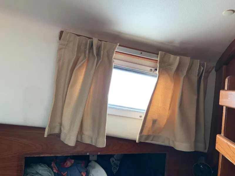 Slide: The Image of Cape Dory 28 Fly 1987 - 54