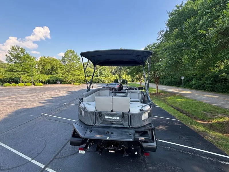 Slide: The Image of Sea-Doo Switch Sport 18 2022 - 14