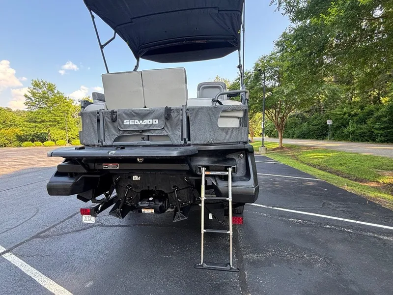 Slide: The Image of Sea-Doo Switch Sport 18 2022 - 20