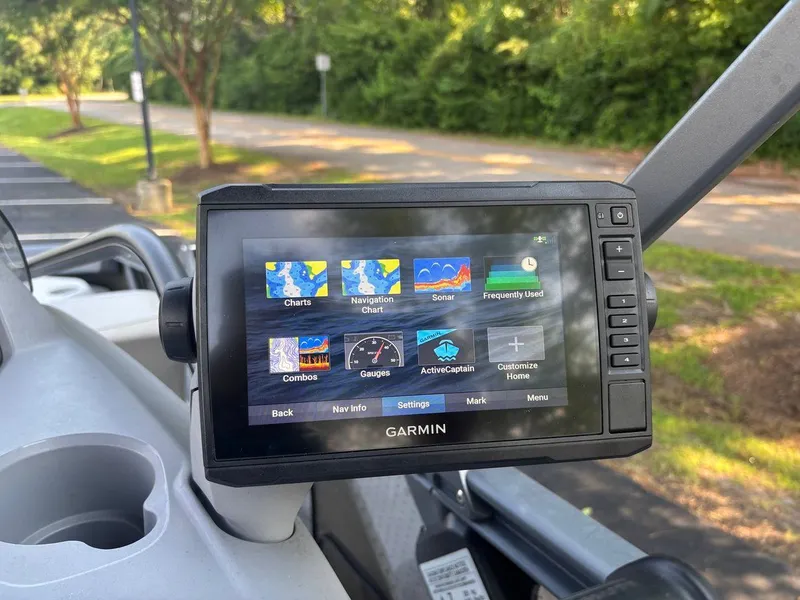 Slide: The Image of Sea-Doo Switch Sport 18 2022 - 26