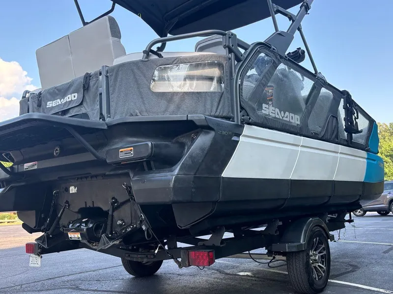 Slide: The Image of Sea-Doo Switch Sport 18 2022 - 29