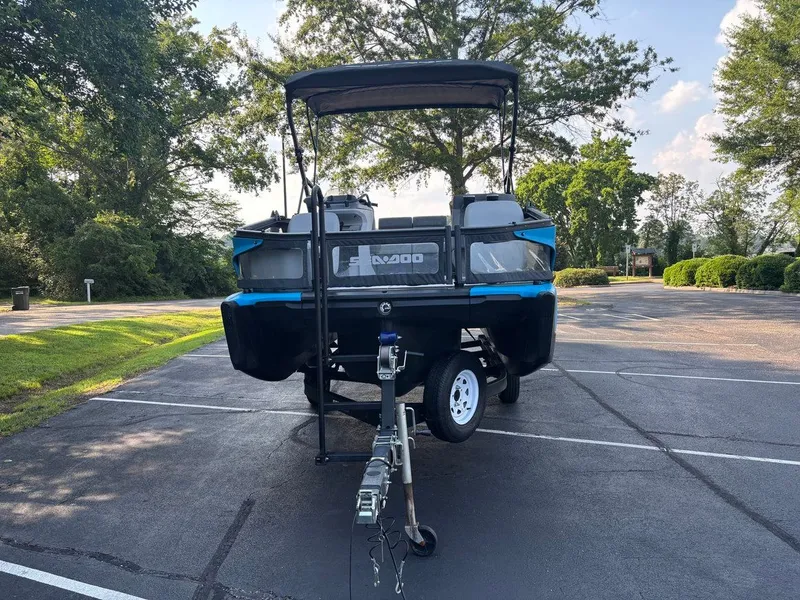 Slide: The Image of Sea-Doo Switch Sport 18 2022 - 8