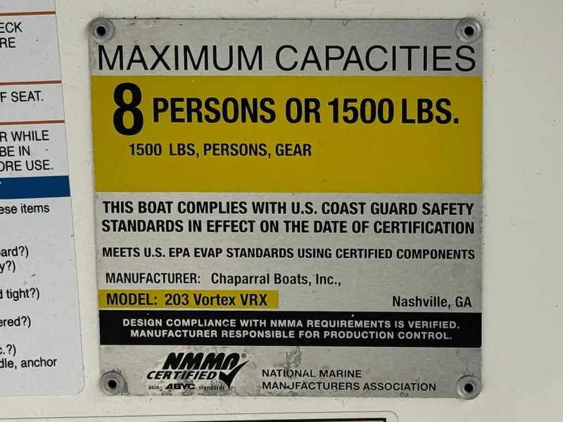 Slide: The Image of 2015 Chaparral Vortex 203 VRX capacity plate, 8 persons or 1500 lbs, safety compliance. - 36