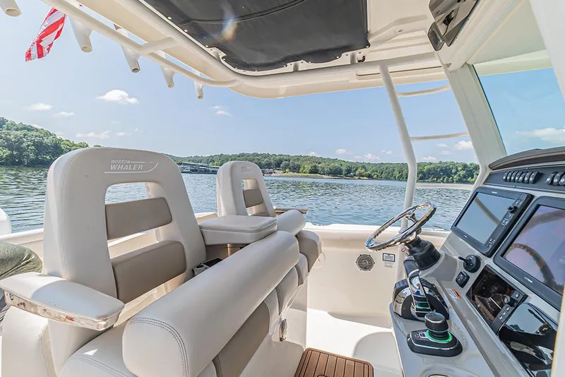 Slide: The Image of Helm seats - 24