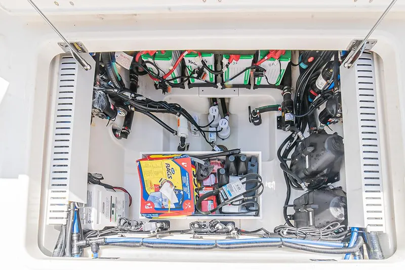 Slide: The Image of Engine hatch - 35