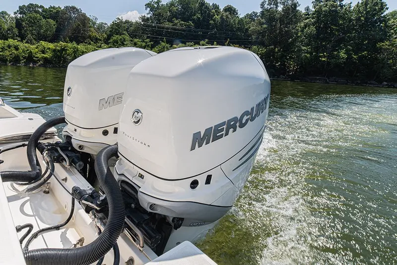 Slide: The Image of Port outboard engine - 37