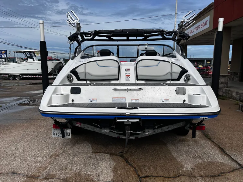 Slide: The Image of Yamaha 212X 2017 - 8