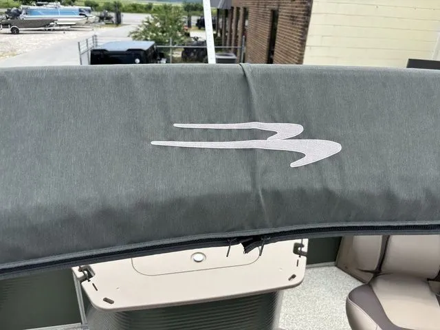 Slide: The Image of Bennington 22 SSX 2020 - 16