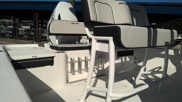 Slide: The Image of Sea Pro 210 Bay 2026 - 3