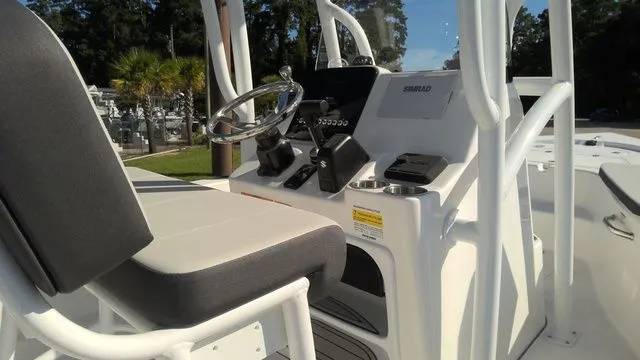Slide: The Image of Sea Pro 210 Bay 2026 - 6