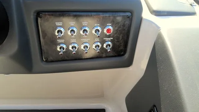 Slide: The Image of SunCatcher ELITE 324RC 2025 - 12