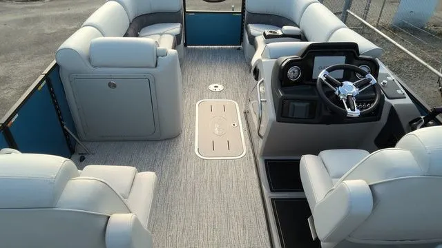 Slide: The Image of SunCatcher ELITE 324RC 2025 - 16