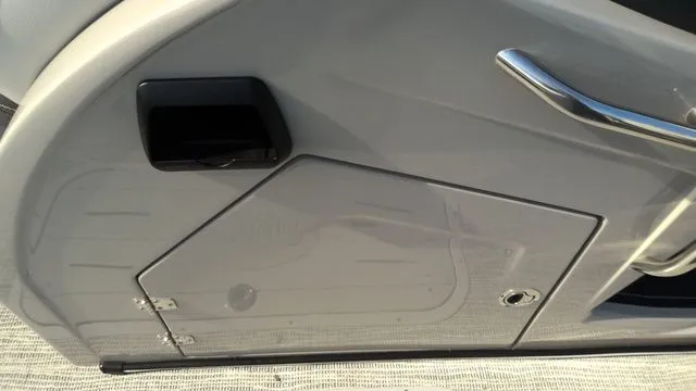 Slide: The Image of SunCatcher ELITE 324RC 2025 - 18