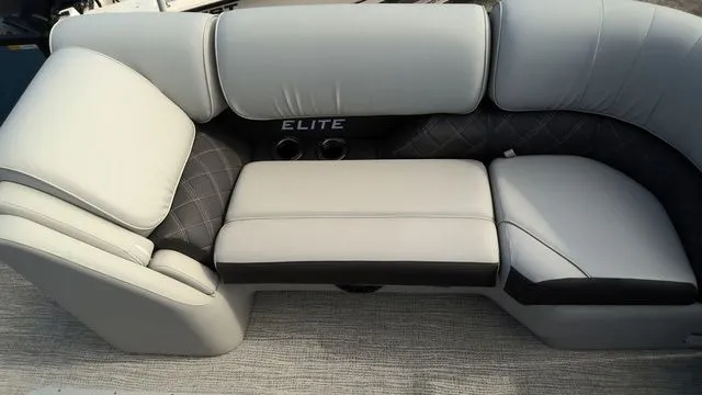 Slide: The Image of SunCatcher ELITE 324RC 2025 - 6