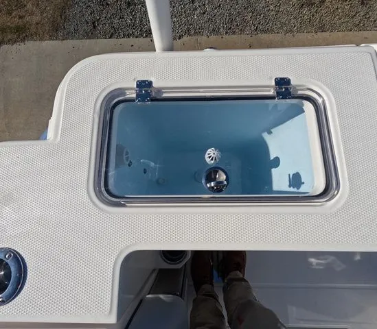 Slide: The Image of Robalo R300 Center Console In Stock 2026 - 22