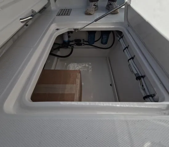 Slide: The Image of Robalo R300 Center Console In Stock 2026 - 27