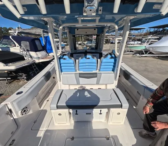 Slide: The Image of Robalo R300 Center Console In Stock 2026 - 28