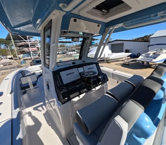 Slide: The Image of Robalo R300 Center Console In Stock 2026 - 35