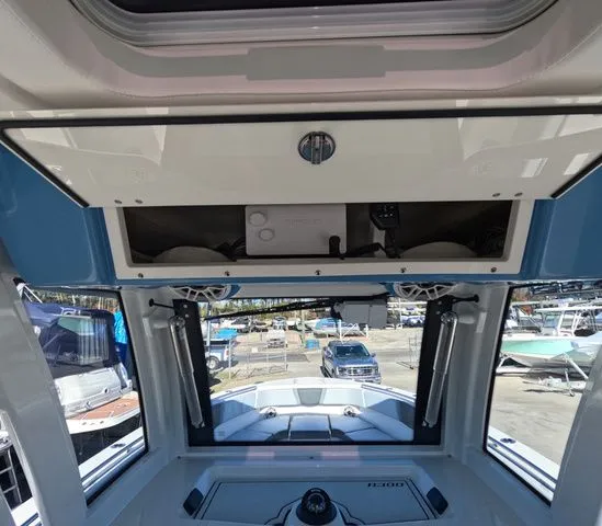 Slide: The Image of Robalo R300 Center Console In Stock 2026 - 40