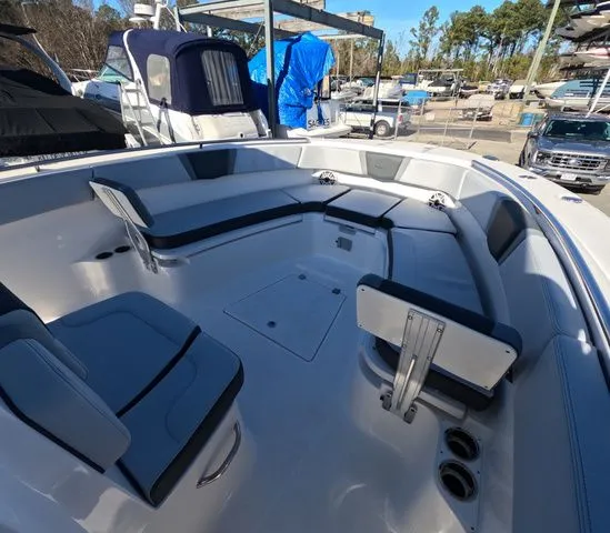 Slide: The Image of Robalo R300 Center Console In Stock 2026 - 45