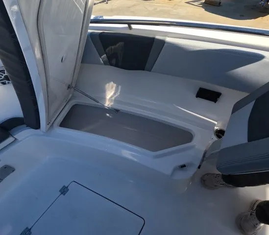 Slide: The Image of Robalo R300 Center Console In Stock 2026 - 48