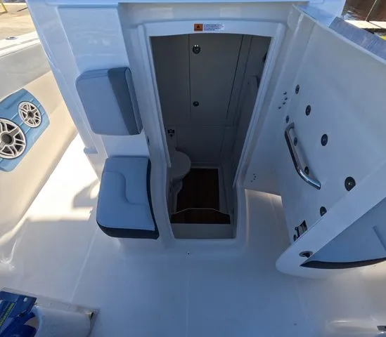 Slide: The Image of Robalo R300 Center Console In Stock 2026 - 56