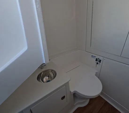 Slide: The Image of Robalo R300 Center Console In Stock 2026 - 58