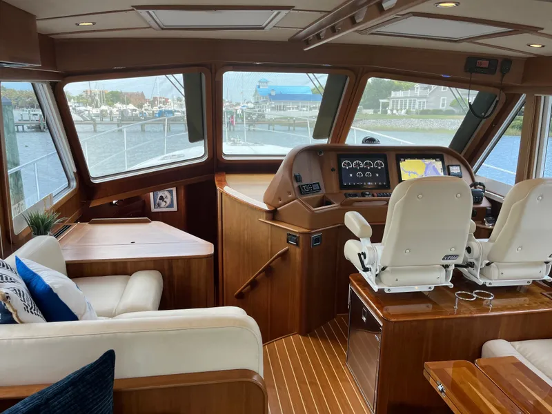 Slide: The Image of 2018 Sabre 48 "Legasea" Salon - 13