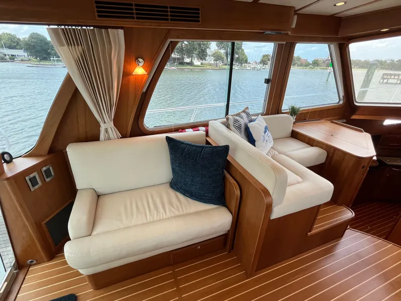 Slide: The Image of 2018 Sabre 48 "Legasea" Salon - 16