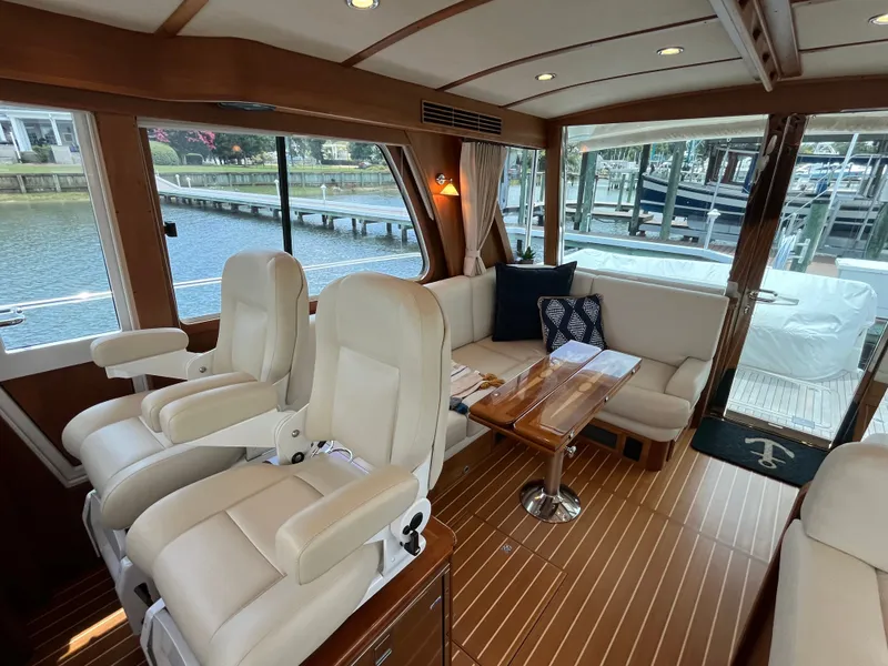 Slide: The Image of 2018 Sabre 48 "Legasea" Salon - 20