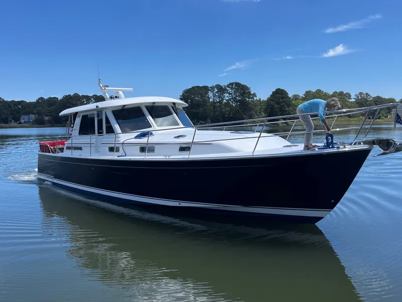 Slide: The Image of 2018 Sabre 48 "Legasea" - 5