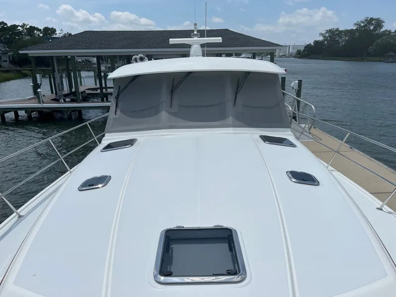 Slide: The Image of 2018 Sabre 48 "Legasea" Bow - 61